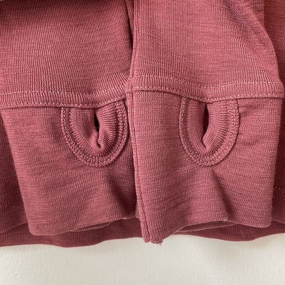 Simply Merino Long Sleeve Top With Thumbholes - Picture 5 of 8